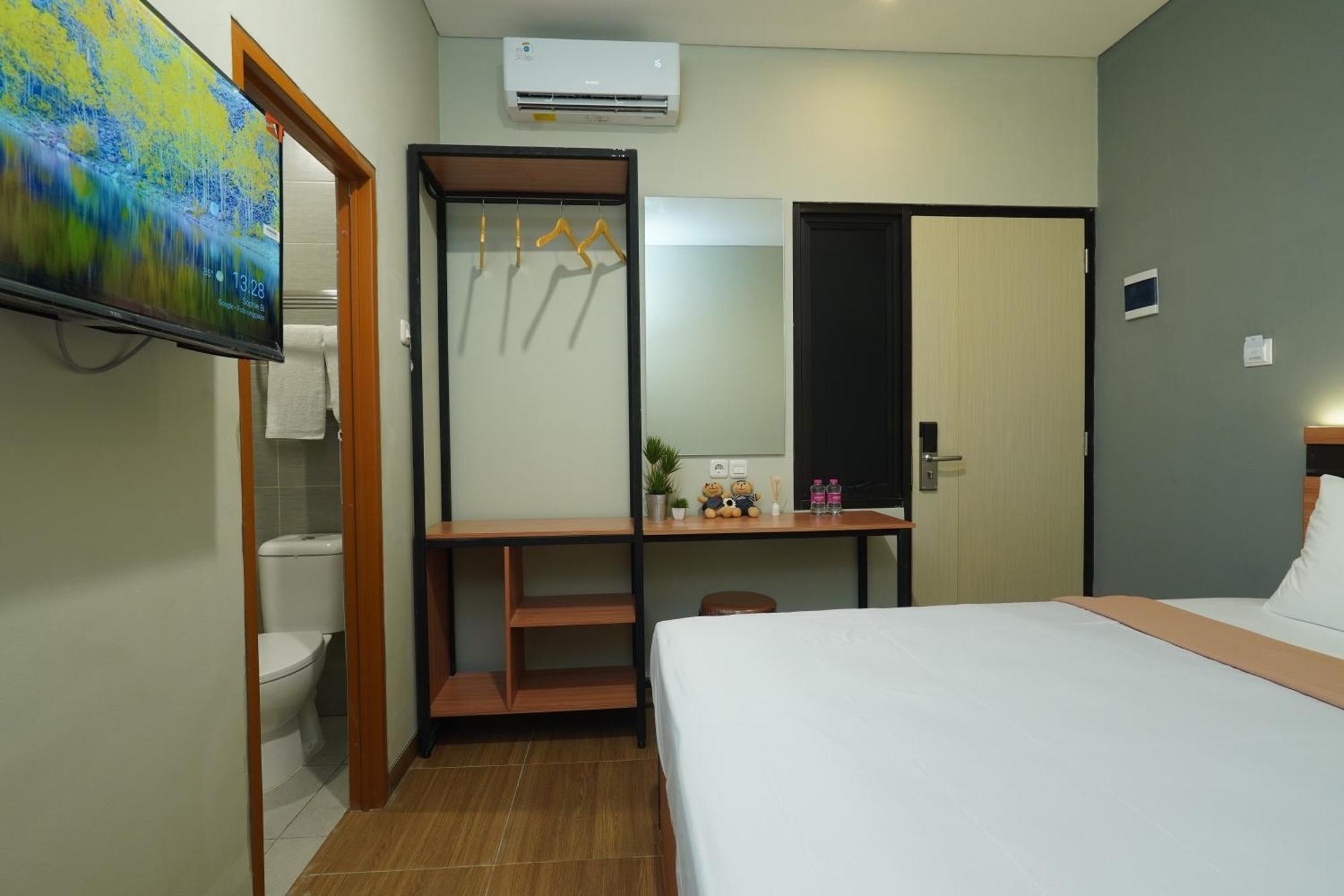 Grand Valora Puspowarno Kostel Semarang